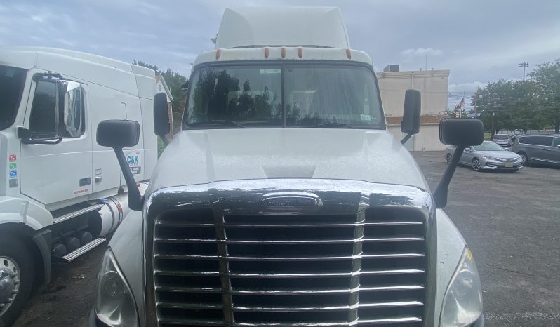 2016 FREIGHTLINER CASCADIA 125 DAY CAB IN UNION CITY, NJ full