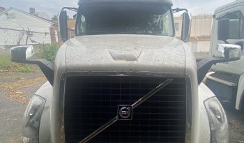 2012 VOLVO VNL630 SLEEPER IN NORTH BERGEN, NJ full