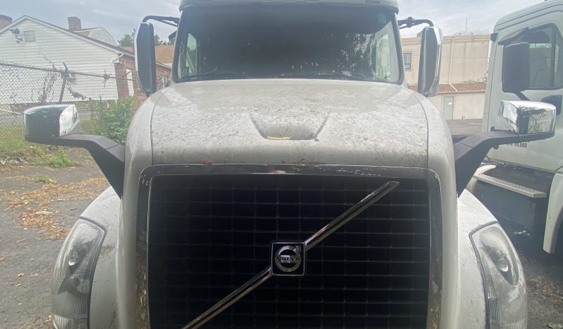 2012 VOLVO VNL630 SLEEPER IN NORTH BERGEN, NJ full