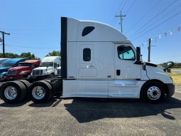 Used 2019 Freightliner Cascadia 126 Sleeper in Von Ormy, Texas