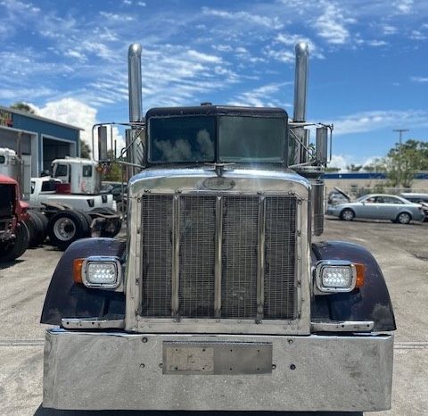 
								Used 2000 Peterbilt 379 Sleeper in Tampa, Florida full									