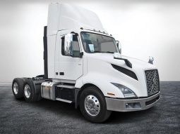 Used 2019 Volvo VNL 300 Day Cab in Miami Florida