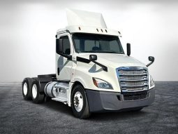 Used 2018 Freightliner Cascadia 113 Day Cab in Miami Florida