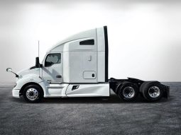 Used 2020 Kenworth T600 Sleeper in Miami Florida