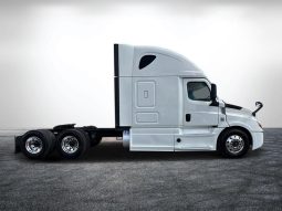 New 2020 Freightliner Cascadia 126 Sleeper in Miami Florida