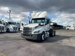 Used 2018 Freightliner Cascadia 113 Day Cab in Miami Florida