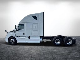 New 2020 Freightliner Cascadia 126 Sleeper in Miami Florida