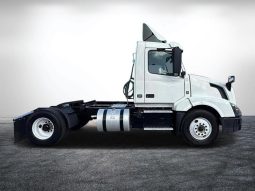 Used 2018 Volvo VNL 300 Day Cab in Miami Florida