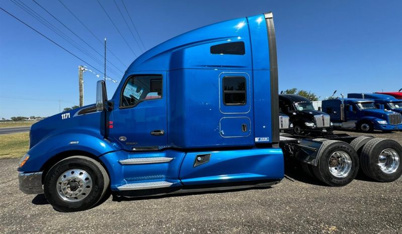 
								Used 2020 Kenworth T680 Sleeper in Von Ormy, Texas full									