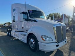 Used 2017 Kenworth T680 Sleeper in Von Ormy, Texas