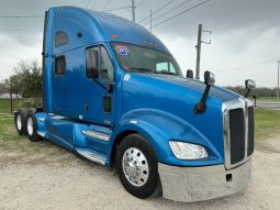 Used 2013 Kenworth T700 Sleeper in Von Ormy, Texas