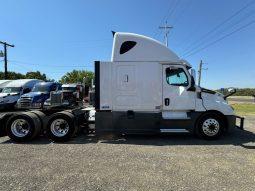 Used 2019 Freightliner Cascadia 126 Sleeper in Von Ormy, Texas