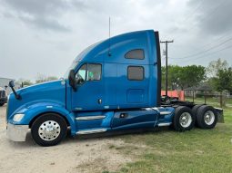 Used 2013 Kenworth T700 Sleeper in Von Ormy, Texas