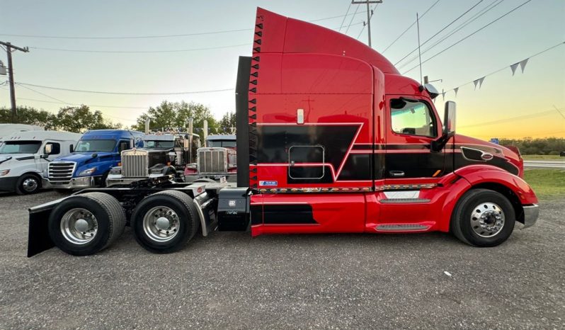 
								Used 2019 Peterbilt 579 Sleeper in Von Ormy, Texas full									