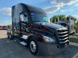 Used 2019 Freightliner Cascadia Sleeper in Von Ormy, Texas