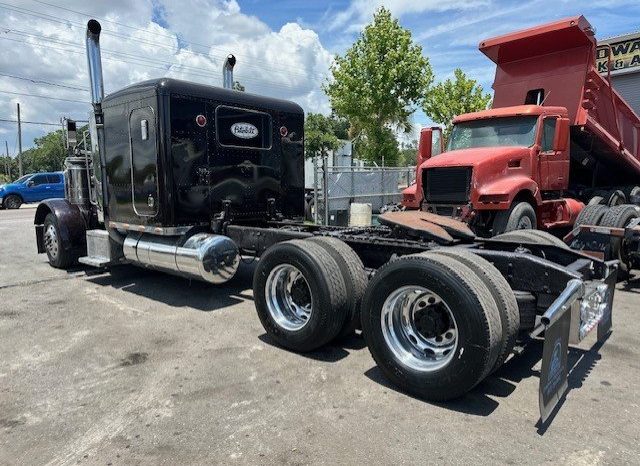 
								Used 2000 Peterbilt 379 Sleeper in Tampa, Florida full									