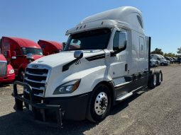 Used 2019 Freightliner Cascadia 126 Sleeper in Von Ormy, Texas