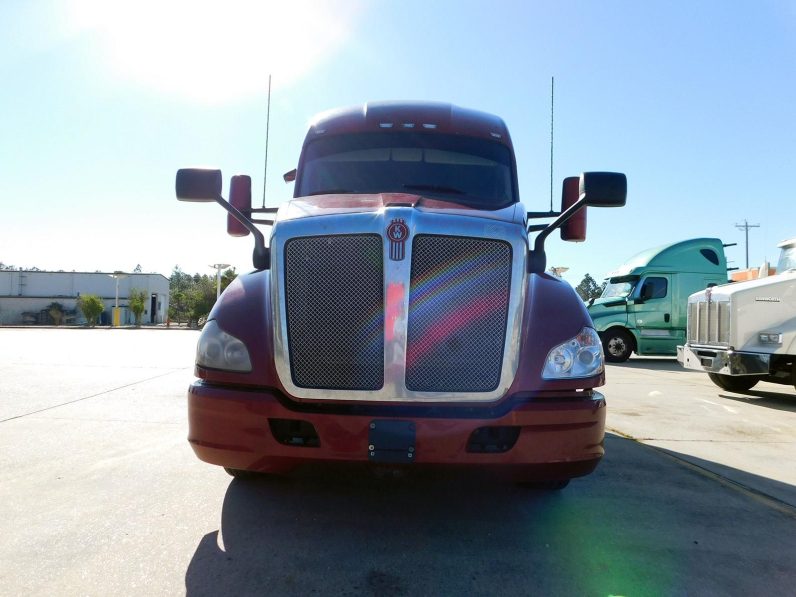 
								Used 2016 Kenworth T680 Sleeper in Gulfport Mississippi full									