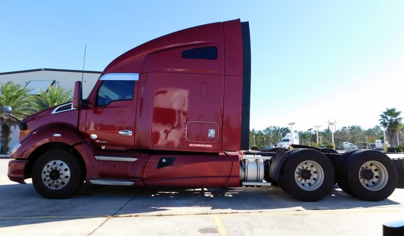 
								Used 2016 Kenworth T680 Sleeper in Gulfport Mississippi full									