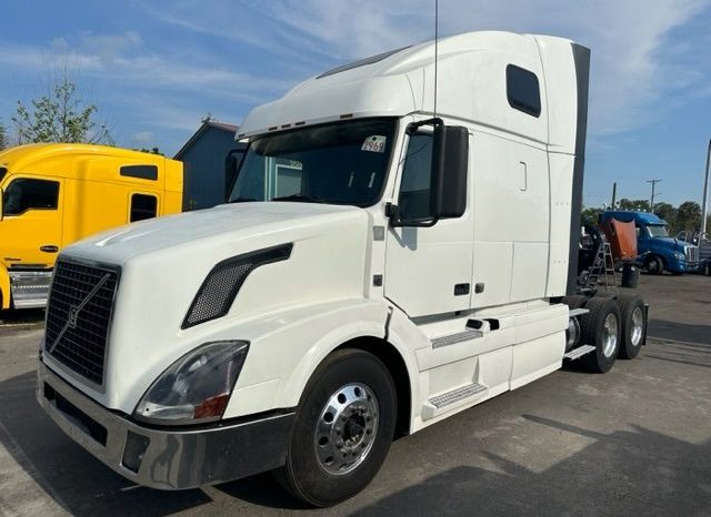 
								Used 2012 Volvo VN Sleeper in Tampa, Florida full									