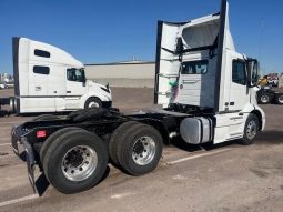 New 2024 Volvo VNR64T300 Day Cab in Phoenix Arizona