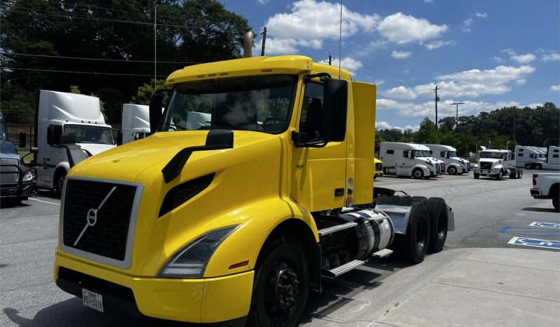 
								Used 2019 Volvo VNR64T300 Day Cab in Atlanta Georgia full									