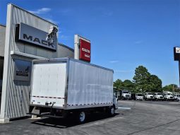 New 2024 Isuzu NPR HD Box Truck in St Louis Misuri