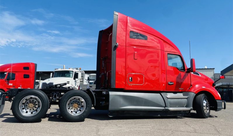 
								Used 2020 Kenworth T680 Sleeper in Phoenix Arizona full									