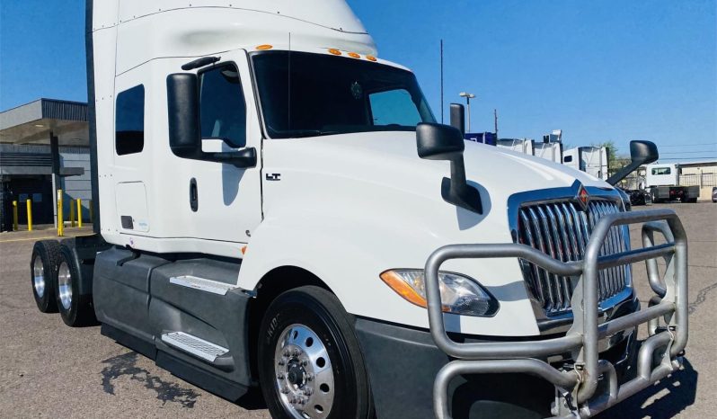 
								Used 2020 International LT Sleeper in Phoenix Arizona full									