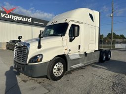 Used 2019 Freightliner Cascadia 125 Sleeper in Savannah Georgia