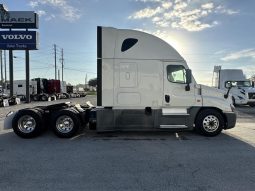 Used 2019 Freightliner Cascadia 125 Sleeper in Savannah Georgia