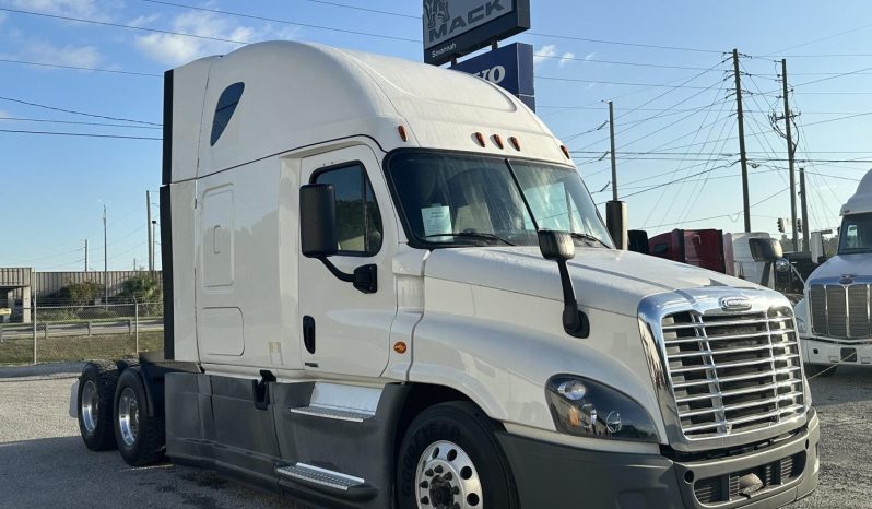 
								Used 2019 Freightliner Cascadia 125 Sleeper in Savannah Georgia full									