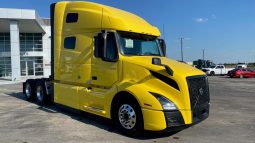 New 2025 Volvo VNL64T760 Sleeper in Austin Texas