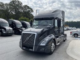 New 2025 Volvo VNL64T860 Sleeper in Atlanta Georgia