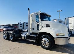 Used 2018 Mack PINNACLE CXU613 Day Cab in Phoenix Arizona