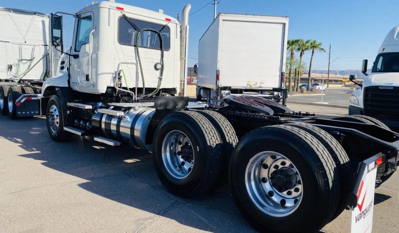 
								Used 2018 Mack PINNACLE CXU613 Day Cab in Phoenix Arizona full									