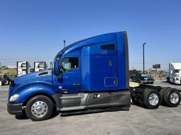 Used 2021 Kenworth T680 Sleeper in Austin Texas