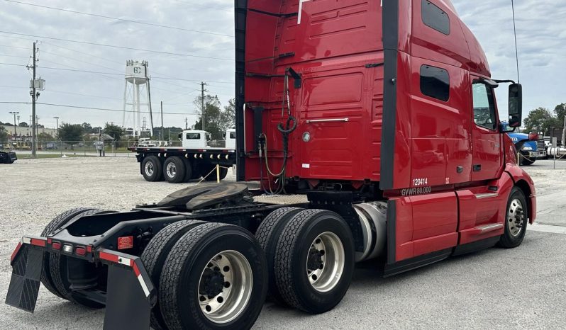 
								Used 2020 Volvo VNL64T760 Sleeper in Savannah Georgia full									