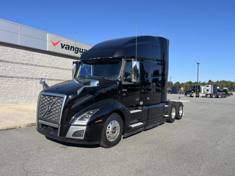 
								Used 2019 Volvo VNL64T760 Sleeper in Greensboro Texas full									