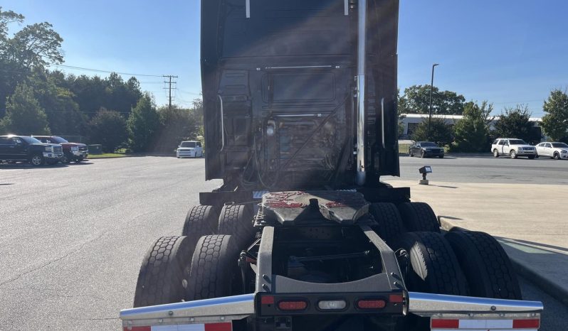 
								Used 2019 Volvo VNL64T760 Sleeper in Greensboro Texas full									