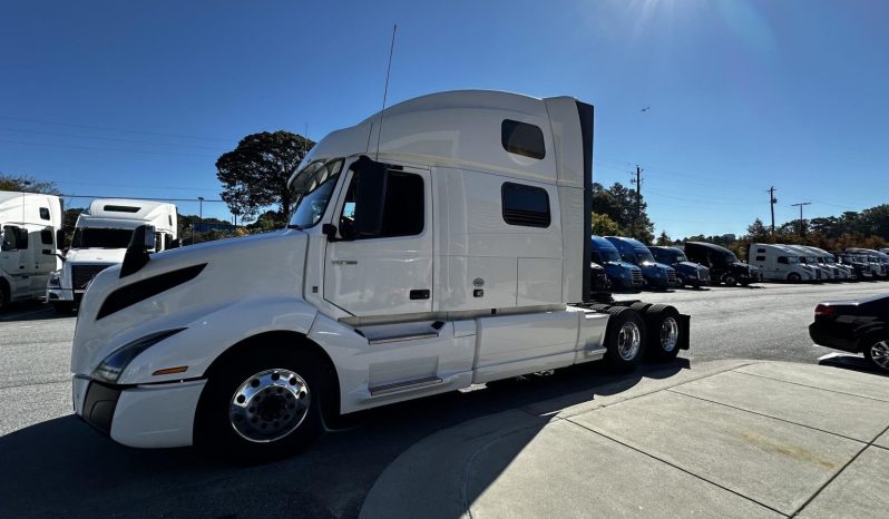 
								Used 2022 Volvo VNL64T860 Sleeper in Atlanta Georgia full									