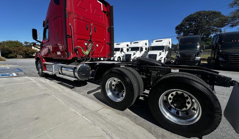 
								Used 2020 Freightliner Cascadia 126 Sleeper in Atlanta Georgia full									