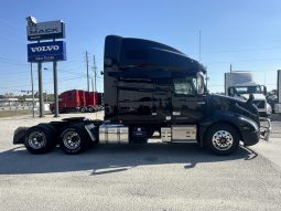 Used 2019 Volvo VNL64T760 Sleeper in Savannah Georgia