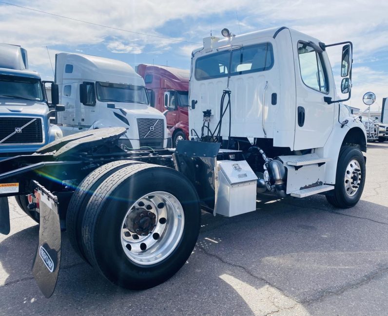 
								Used 2016 Freightliner M2 106 Day Cab in Phoenix Arizona full									