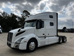 Used 2024 Volvo VNL64T760 Sleeper in Houston Texas