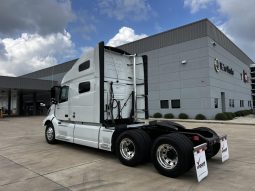 Used 2024 Volvo VNL64T760 Sleeper in Houston Texas