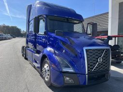 New 2025 Volvo VNL64T860 Sleeper in Atlanta Georgia