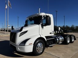 Used 2019 Volvo VNR64T300 Day Cab in Houston Texas