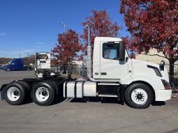 Used 2016 Volvo VNL64T300 Day Cab in Charlotte North Carolina