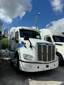 Used 2018 Peterbilt 579 Sleeper near Hialeah, Florida